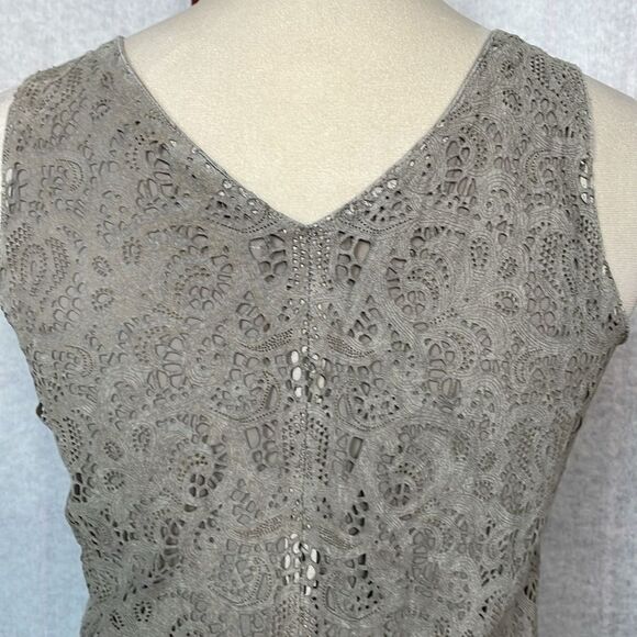 ECRU Elegant Gray & Tan Suede Sleeveless Blouse with Lace Design (Size: XS) - Picture 8 of 13